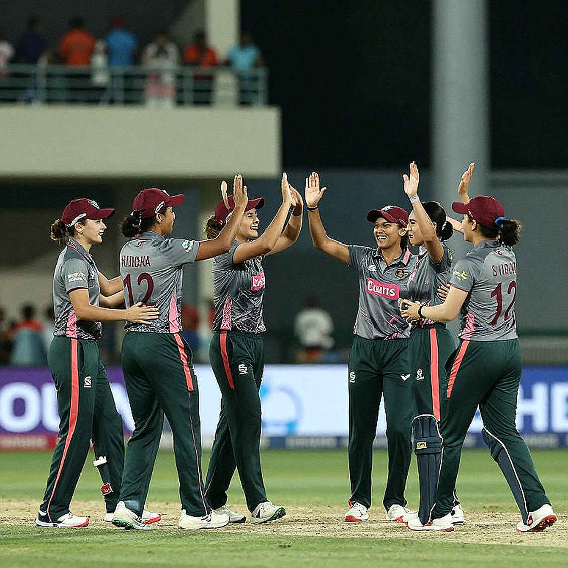 Harmer's One Over, Labuschagne's 48 Innings and Australia's Real Deficit of 239